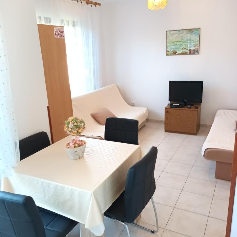 Apartments Bilo Near Primošten Extérieur photo